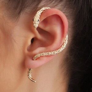 (NWT-Left ear) Gold Snake Ear Cuff